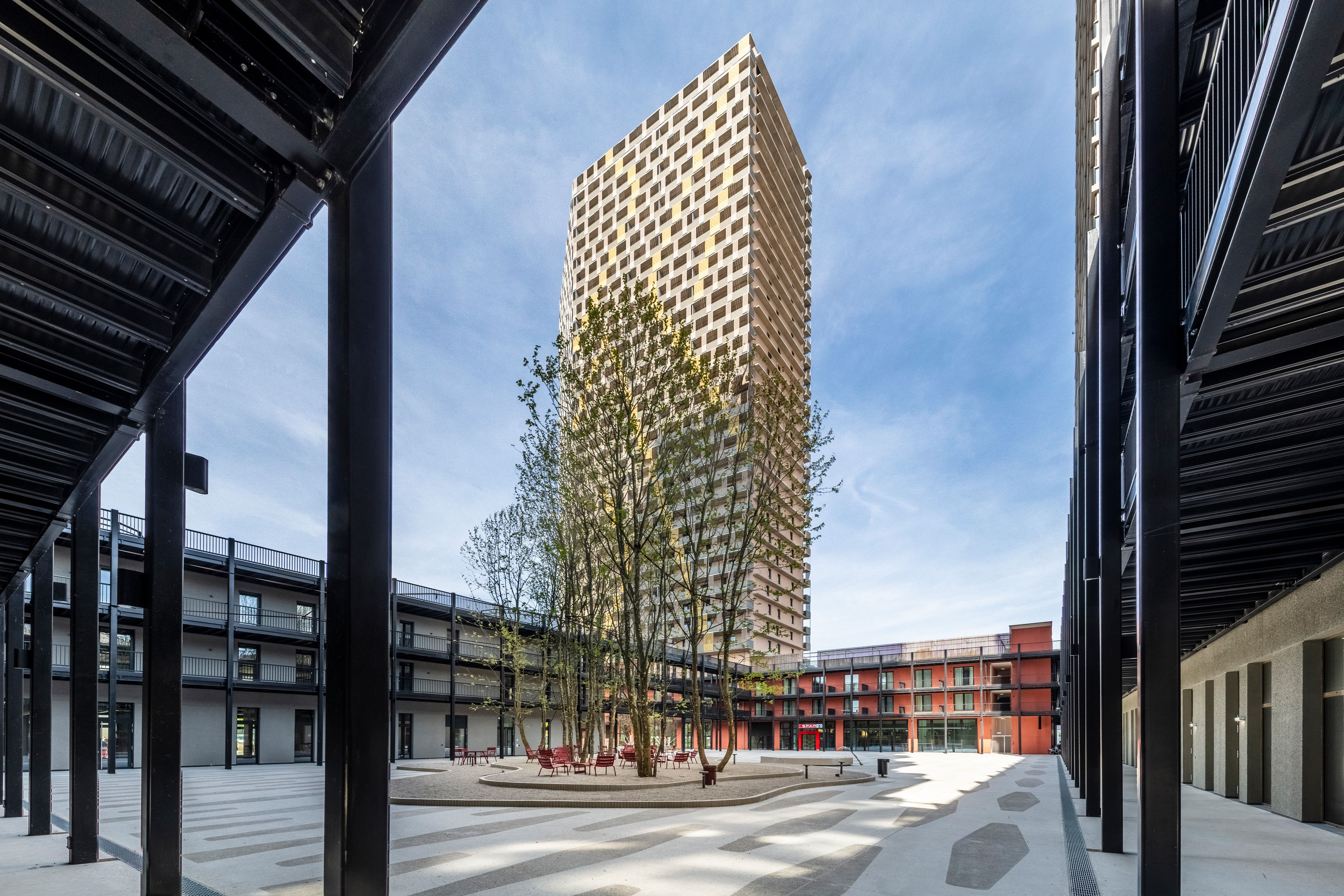 Außenaufnahme Q-Tower Gebäude